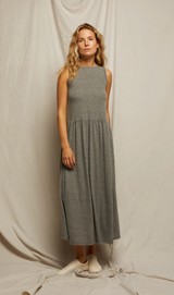 EVA SLUB JERSEY TIERED DRESS IN H. GREY