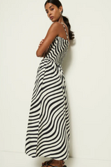 SIBELLE SMOCKED MIDI IN SWIRL PRINT