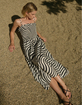 SIBELLE SMOCKED MIDI IN SWIRL PRINT