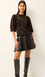 YARDLEY TOP IN NIGHTGOLD