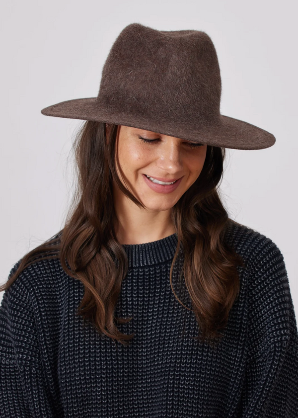 CHELL FEDORA IN BROWN