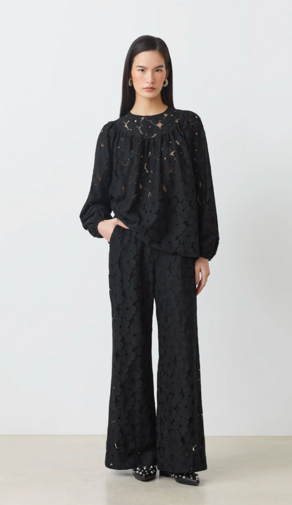 JOYCE LACE PANT IN NOIR