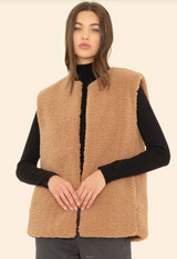 THEA VEST IN TEDDY BROWN