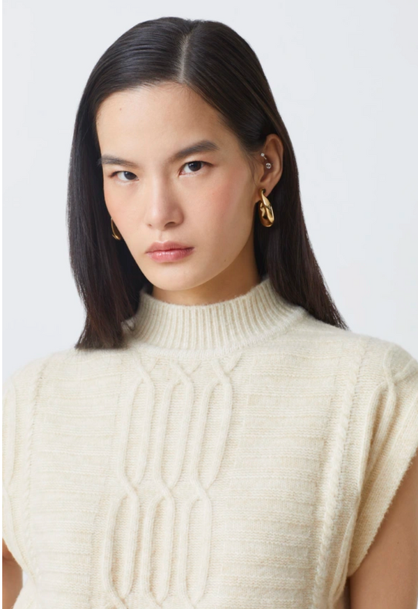 PRUSSE VEST IN CREAM