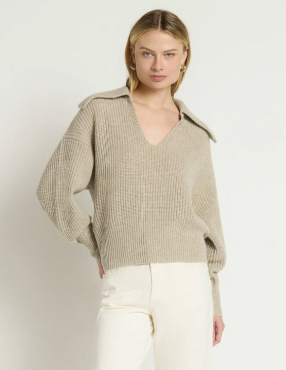 ASHTON COLLARED PULLOVER IN MOONBEAM
