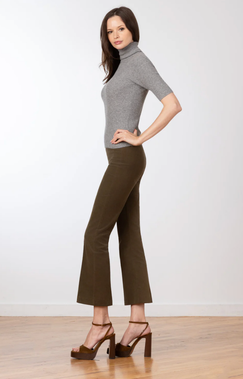 LEO Fine Corduroy Olive Green