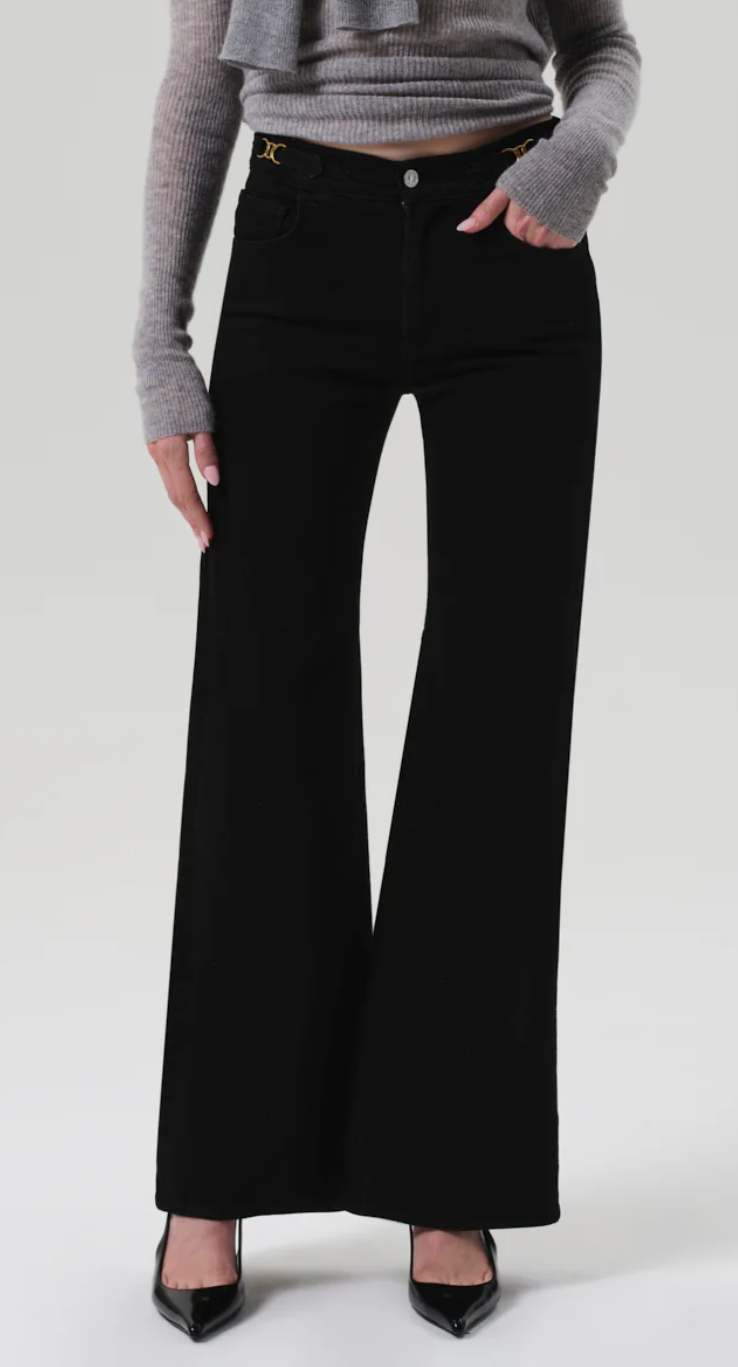 KIMBERLY FLARE W/ HORSEBIT IN RICH BLACK