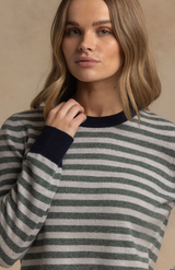 SUZETTE IN JUNGLE/NAVY