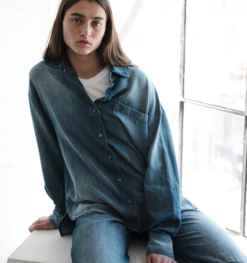 WASHED CHAMBRAY SHIRT