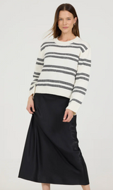 LOTUS CREWNECK IN BLACK COMBO