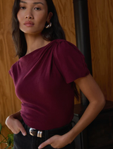 ROSIE KNOT TOP IN PORT