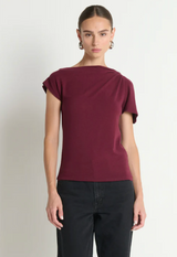 ROSIE KNOT TOP IN PORT