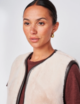 FAUX FUR VEST IN TUTU TUT