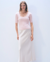 CASHMERE SCOOP NECK TOP IN PINK SAND