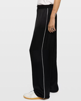 PIN SATIN IN BLACK
