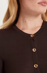 CROP CARDIGAN IN COFFEE